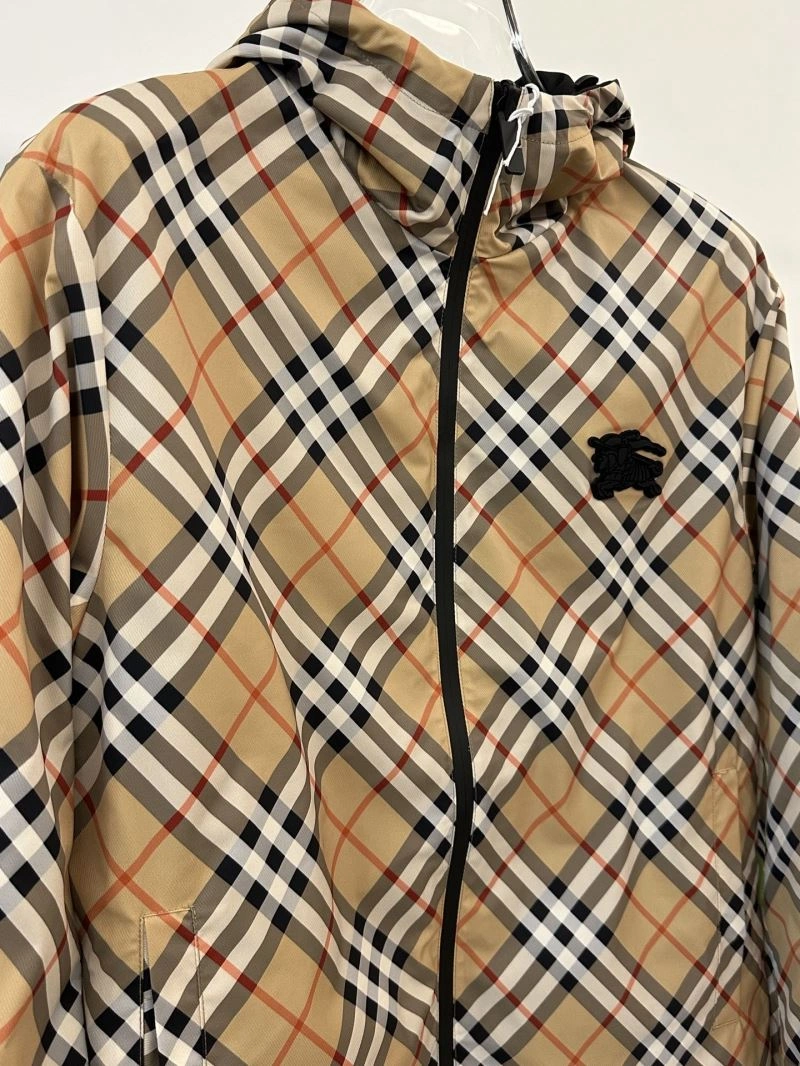 OnTrend Burberry Outwear 102131