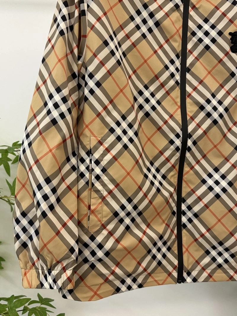 OnTrend Burberry Outwear 102131