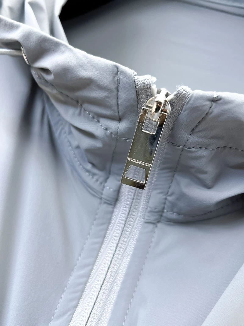 HighQuality Burberry Outwear 102126