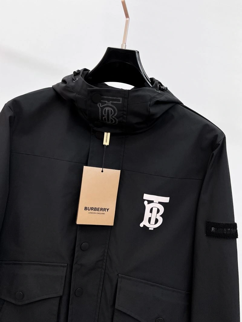 Burberry Outwear Casual 102119
