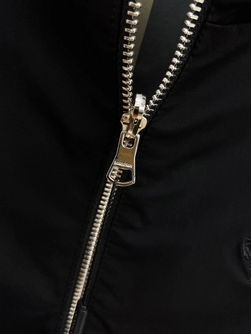 NewStyle Burberry Outwear 102122