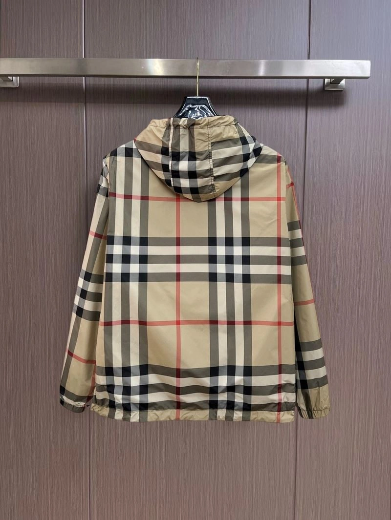 Burberry Outwear QuickDry 102121