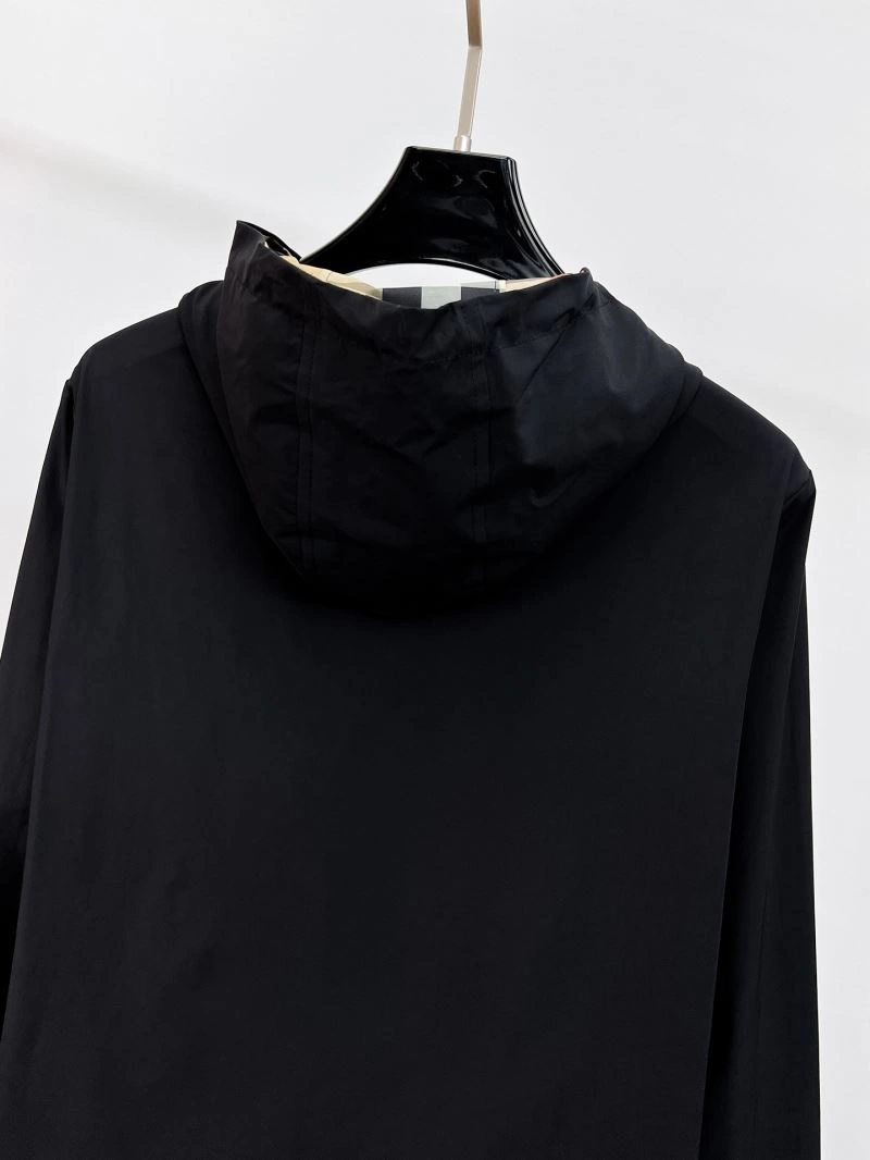Burberry Outwear QuickDry 102121