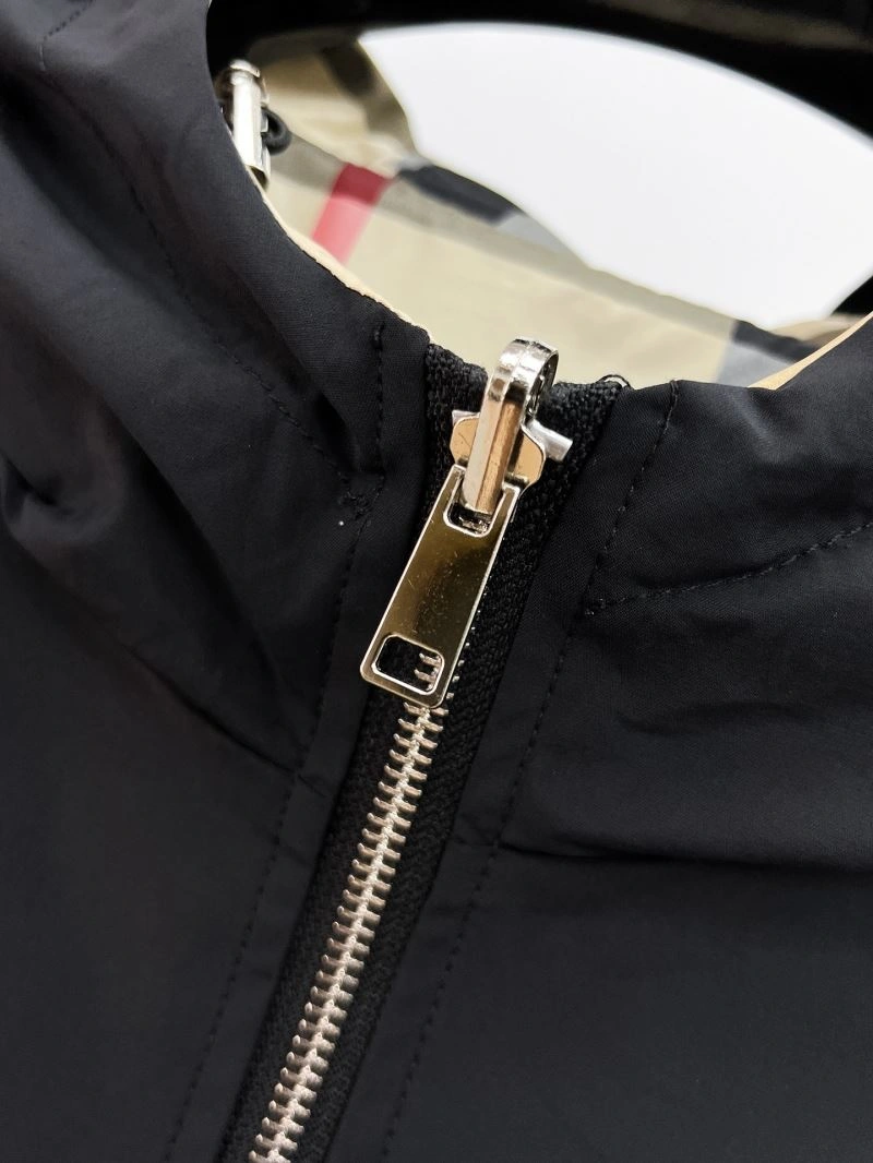 Burberry Outwear QuickDry 102121
