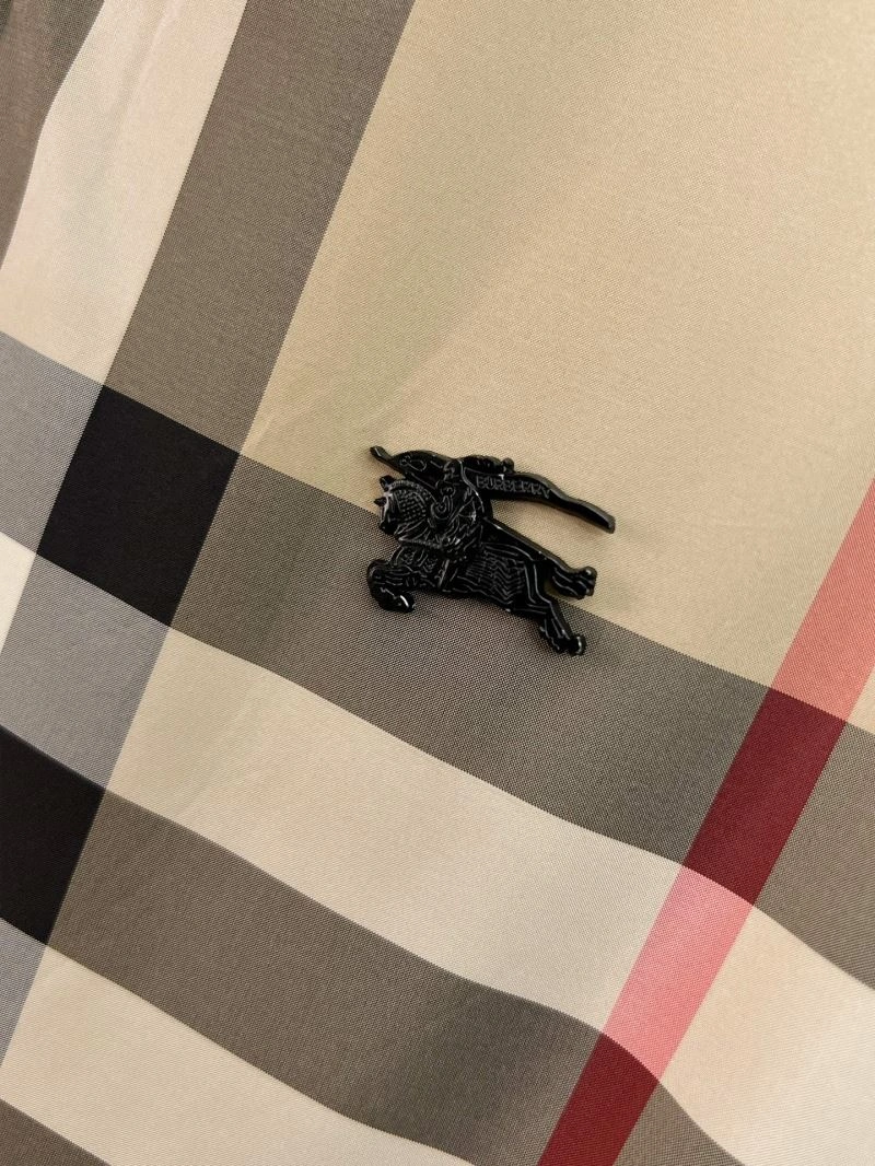 Burberry Outwear QuickDry 102121