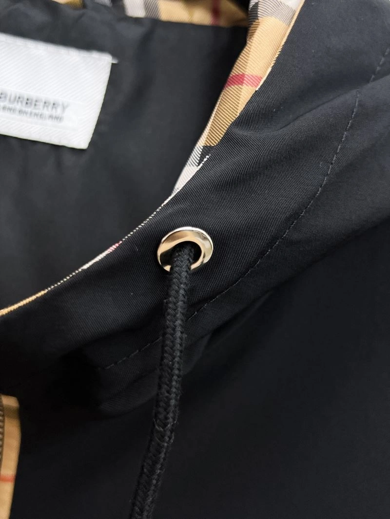 Effortless Burberry Outwear 102116