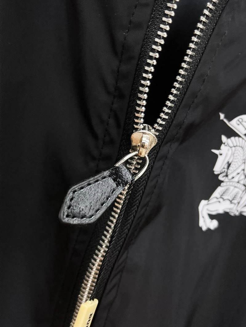 Burberry Outwear Elegant 102114