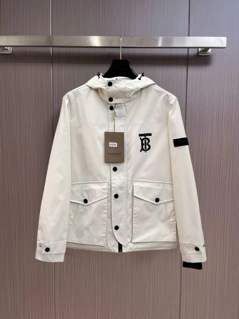 Burberry Outwear Sporty 102117