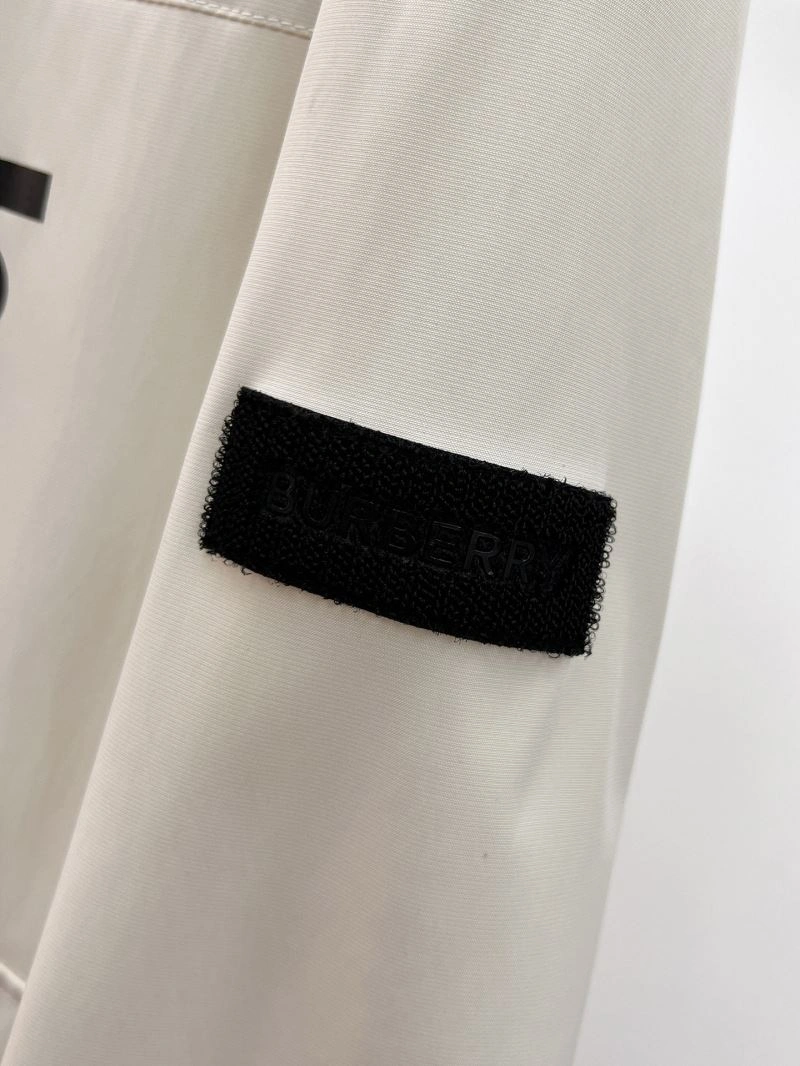 Burberry Outwear Sporty 102117