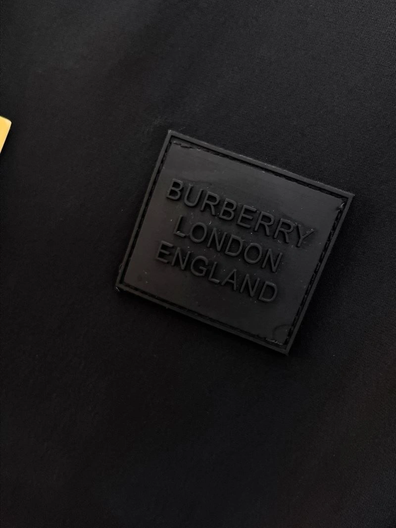Comfortable Burberry Outwear 102109