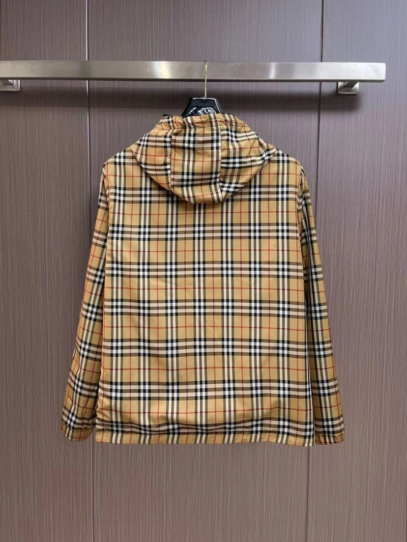 Comfortable Burberry Outwear 102109