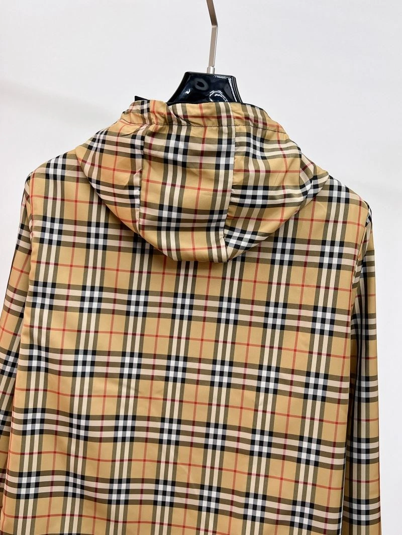 Comfortable Burberry Outwear 102109