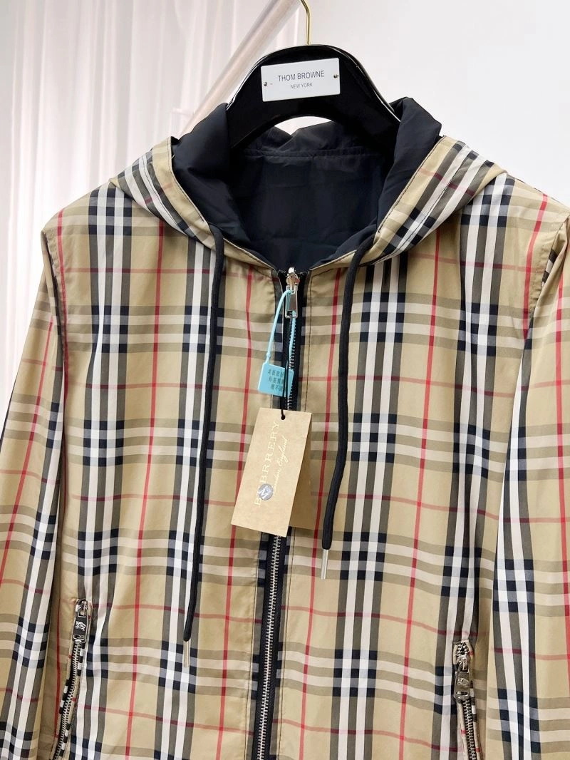 Burberry Outwear StreetReady 102101