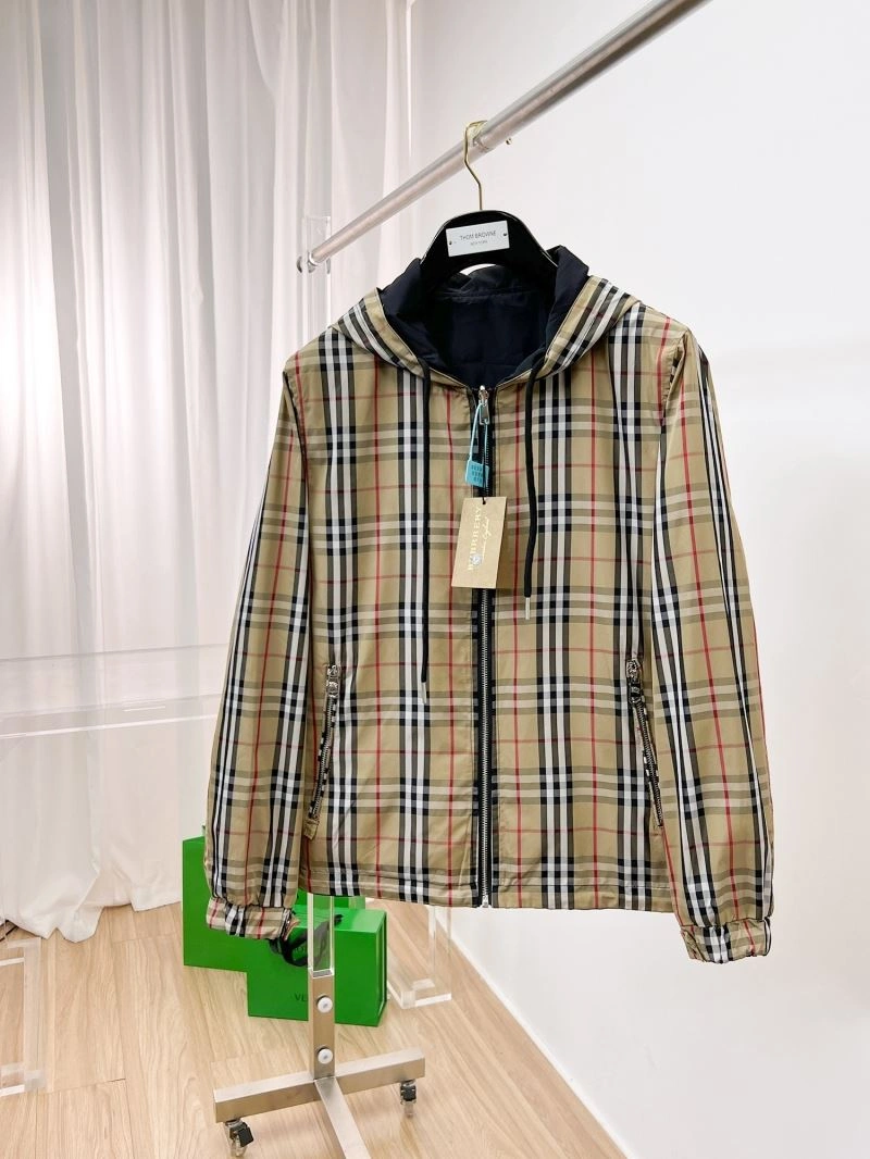 Burberry Outwear StreetReady 102101