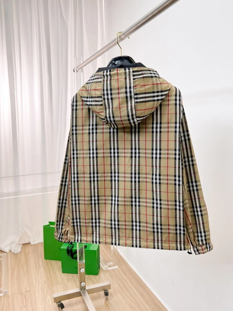 Burberry Outwear StreetReady 102101