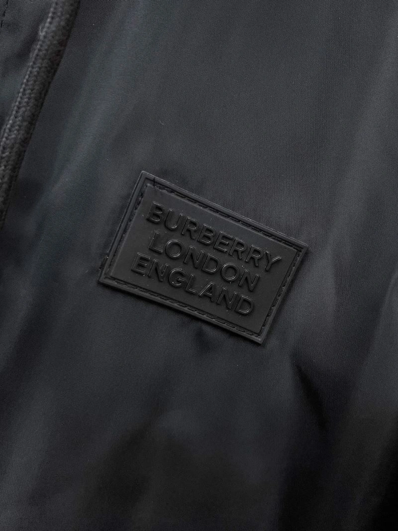 Burberry Outwear StreetReady 102101