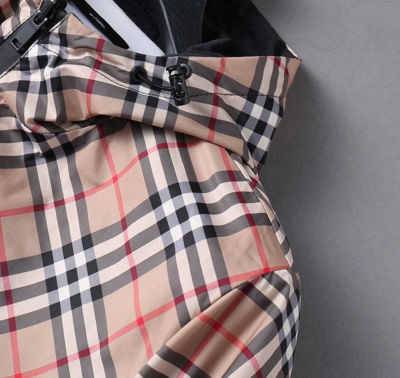 Fashionable Burberry Outwear 102127