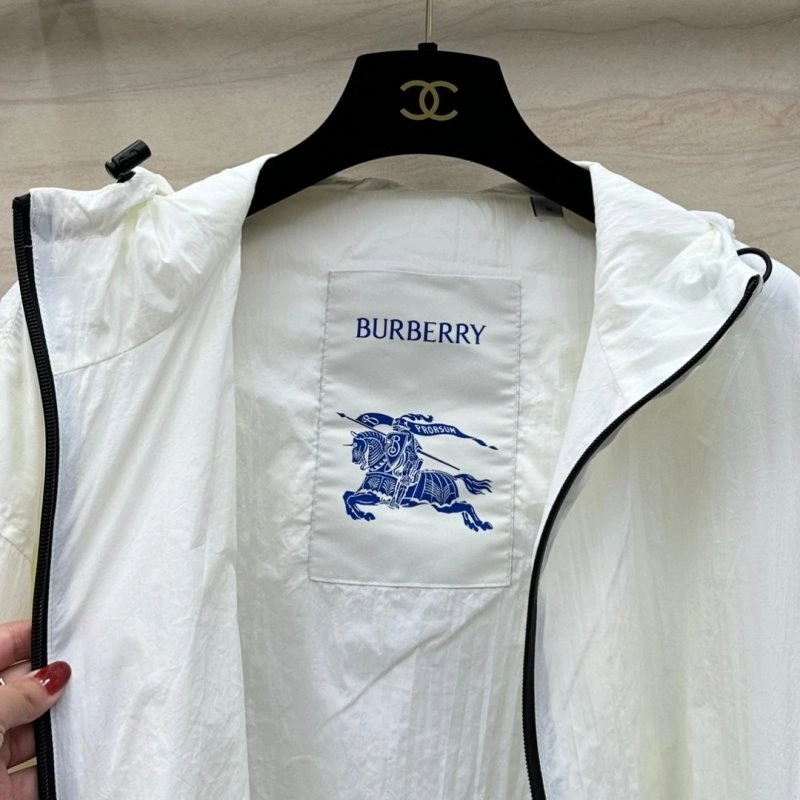 Burberry Outwear WaterResistant 99169
