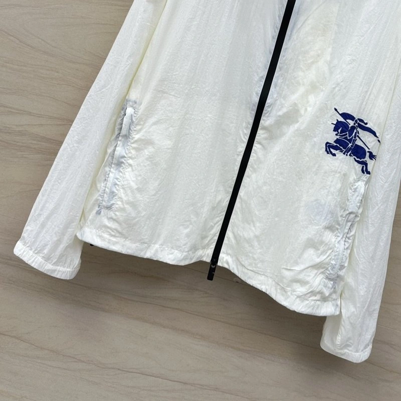 Burberry Outwear WaterResistant 99169