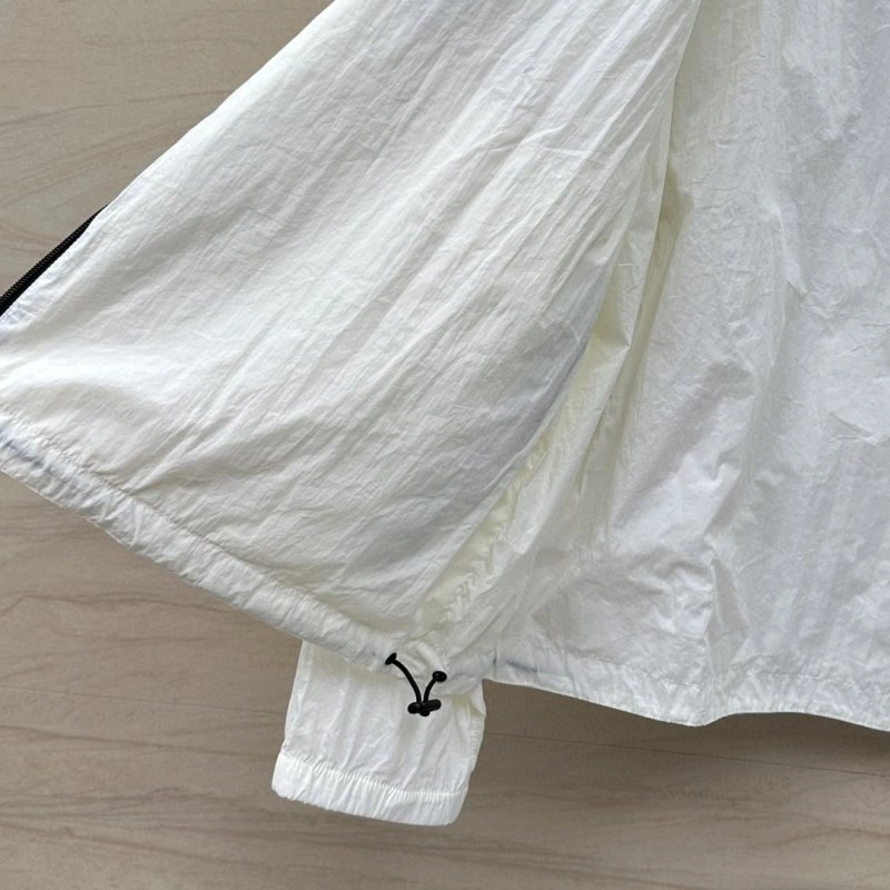 Burberry Outwear WaterResistant 99169