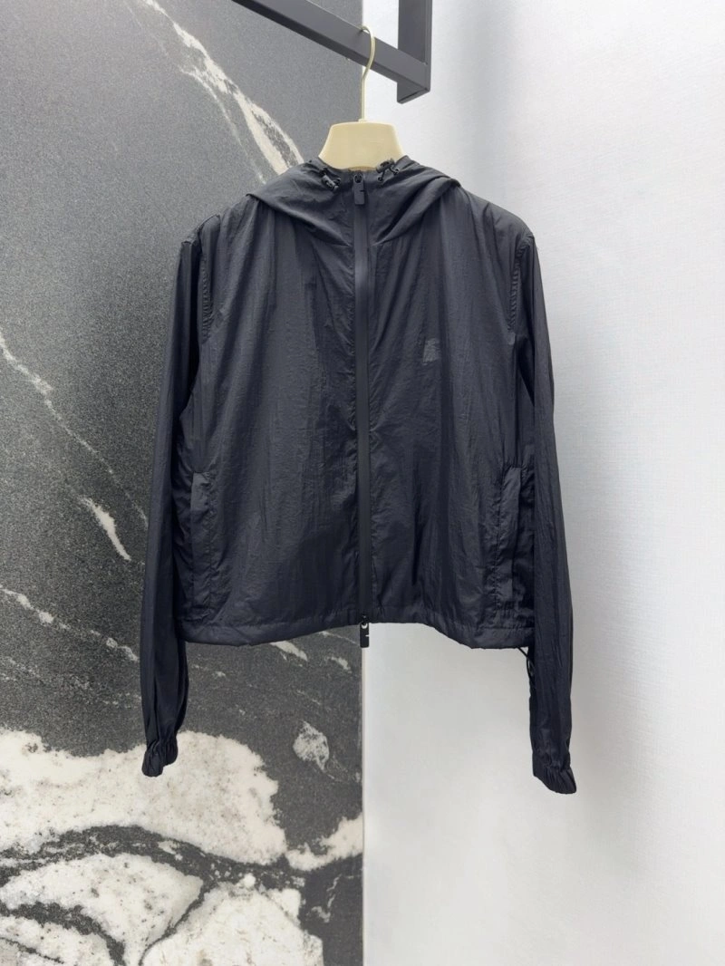 Burberry Outwear Modern 99165