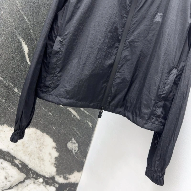 Burberry Outwear Modern 99165