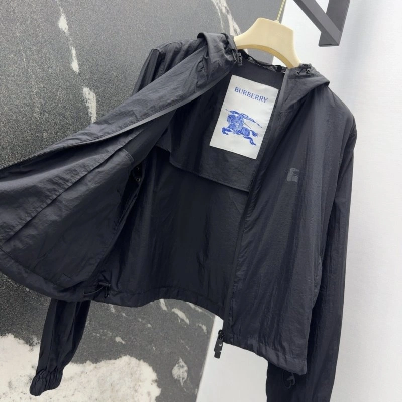 Burberry Outwear Modern 99165