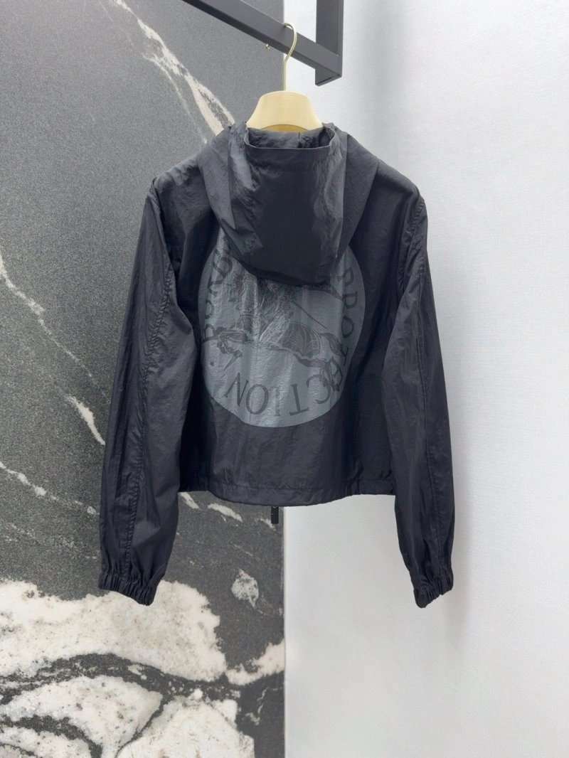 Burberry Outwear Modern 99165