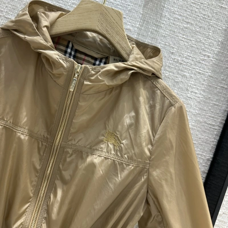 Burberry Outwear Vibrant 99159