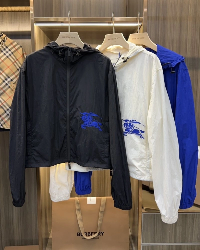 GoodFit Burberry Outwear 99308