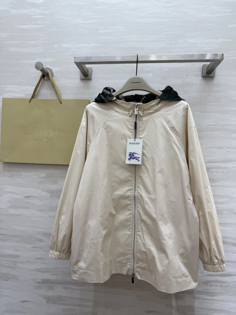 Burberry Outwear Premium 99113