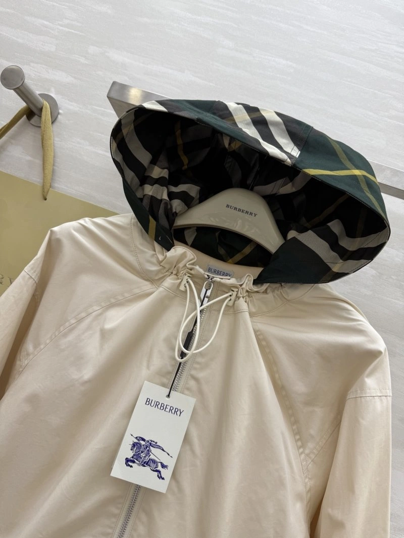 Burberry Outwear Premium 99113