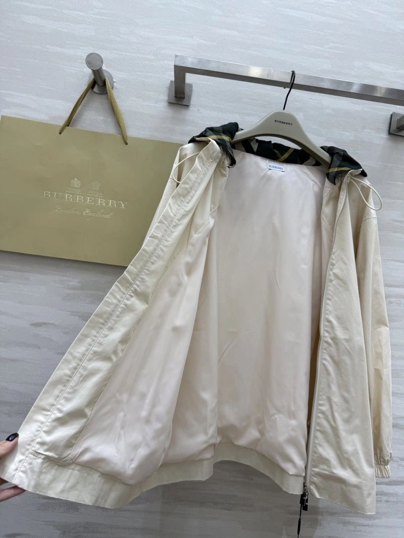 Burberry Outwear Premium 99113