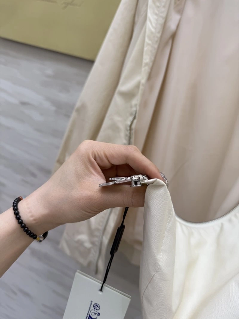 Burberry Outwear Premium 99113