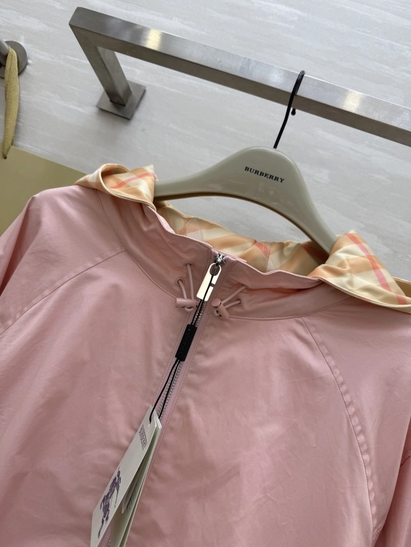 Burberry Outwear Neat 99148