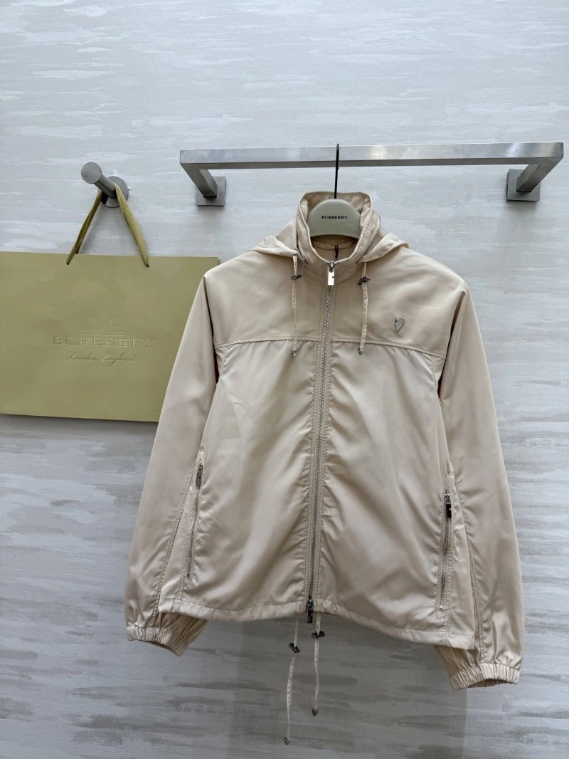 Burberry Outwear DailyWear 99110