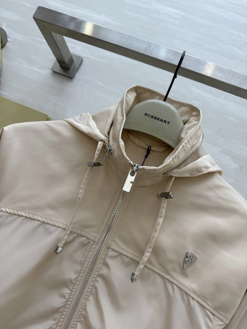 Burberry Outwear DailyWear 99110
