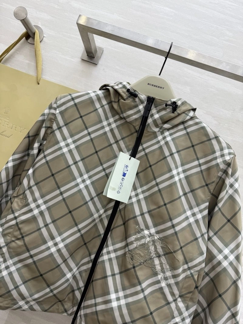 NewStyle Burberry Outwear 99107