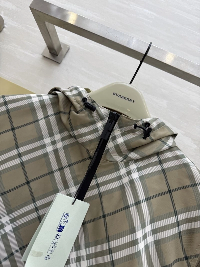 NewStyle Burberry Outwear 99107
