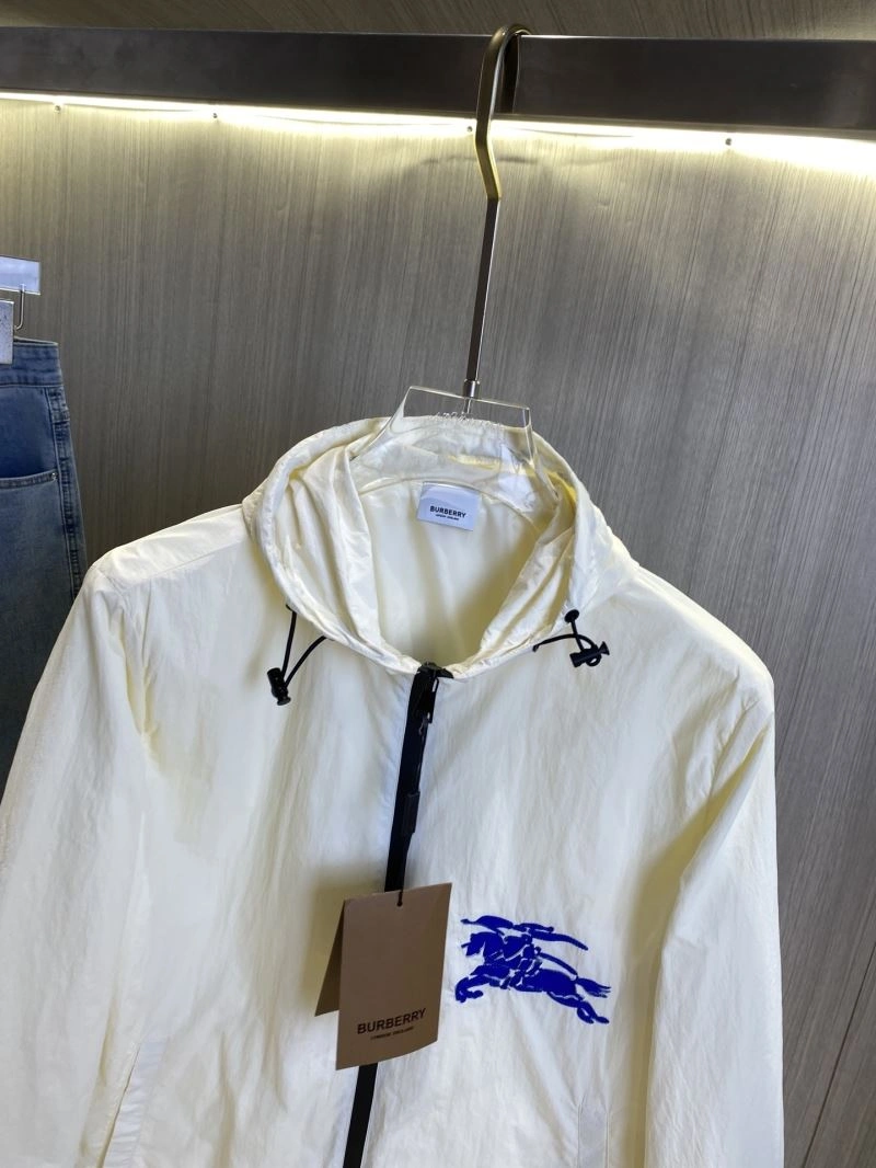 Burberry Outwear Snug 101737