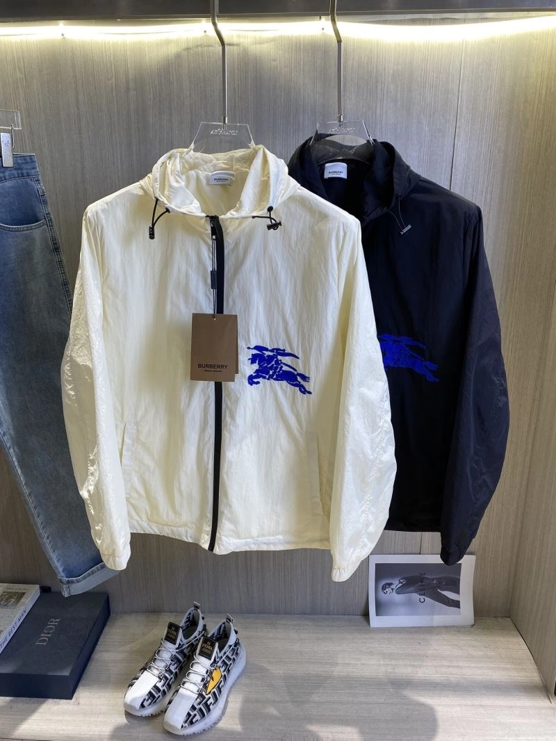 Burberry Outwear Supportive 101734