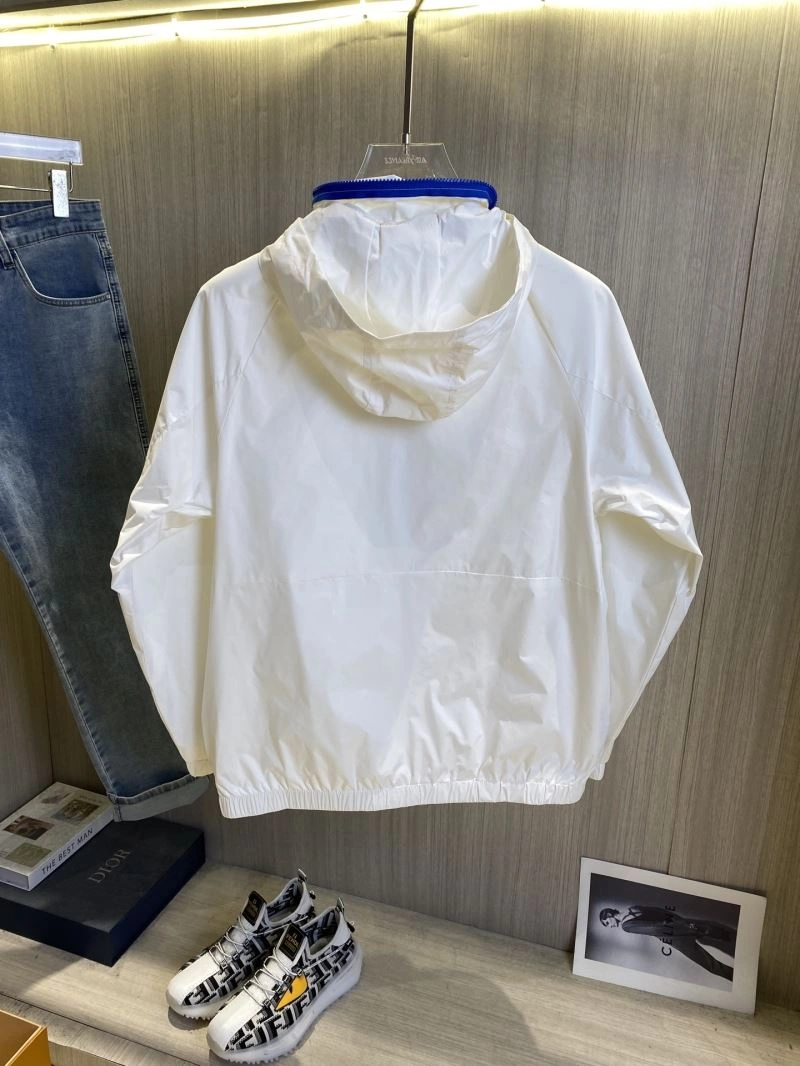 WrinkleFree Burberry Outwear 101730