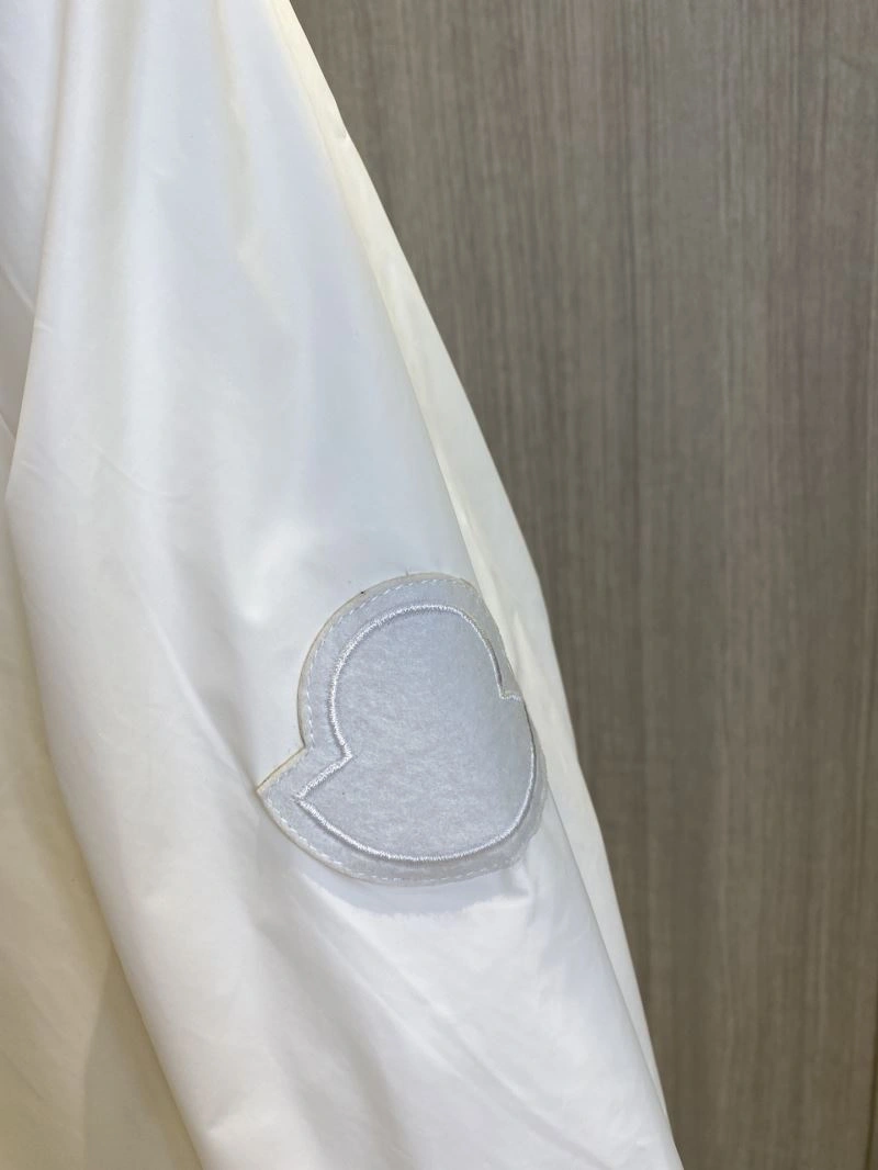 WrinkleFree Burberry Outwear 101730