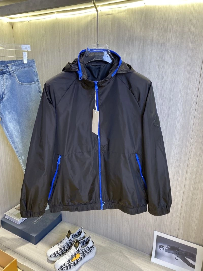 Supportive Burberry Outwear 101731