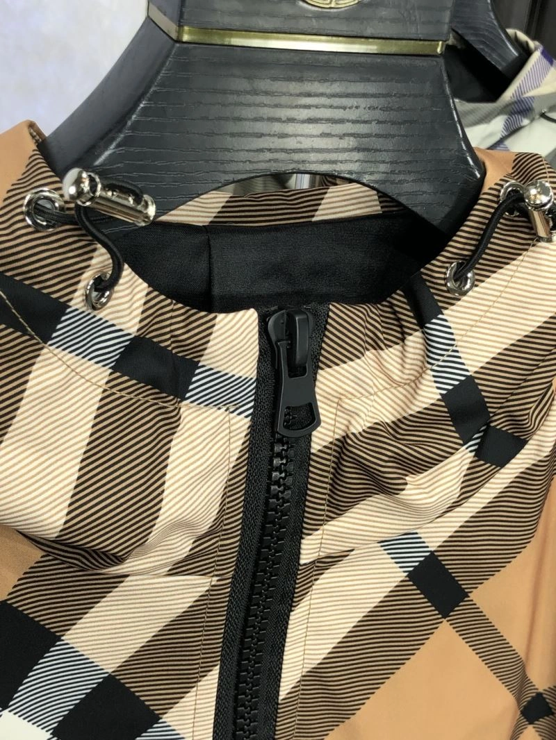 ZipUp Burberry Outwear 101728