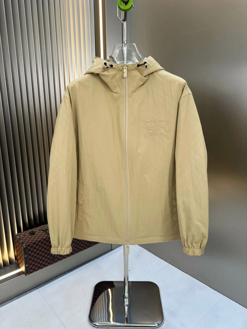 Burberry Outwear OdorResistant 101726