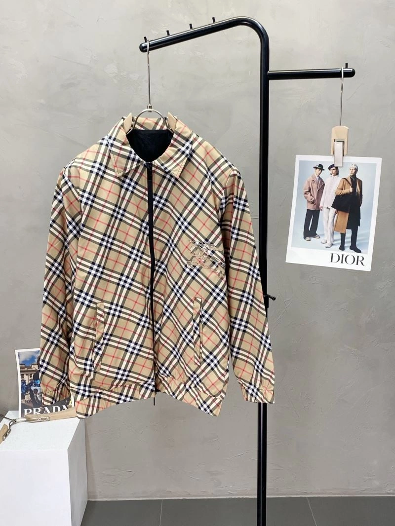 Tailored Burberry Outwear 101719