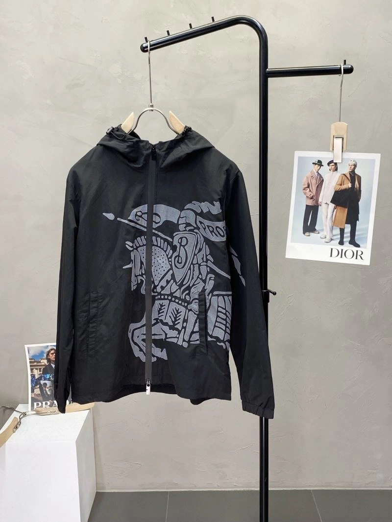 Burberry Outwear ZipUp 101720
