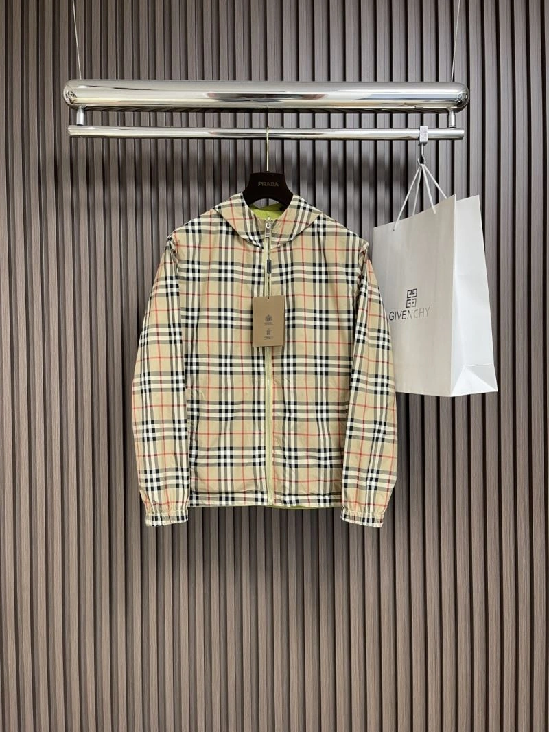 Burberry Outwear Lightweight 101715