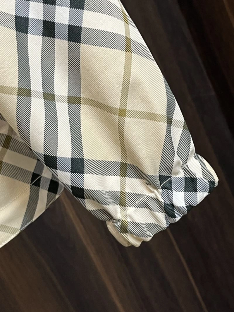 Attractive Burberry Outwear 101725